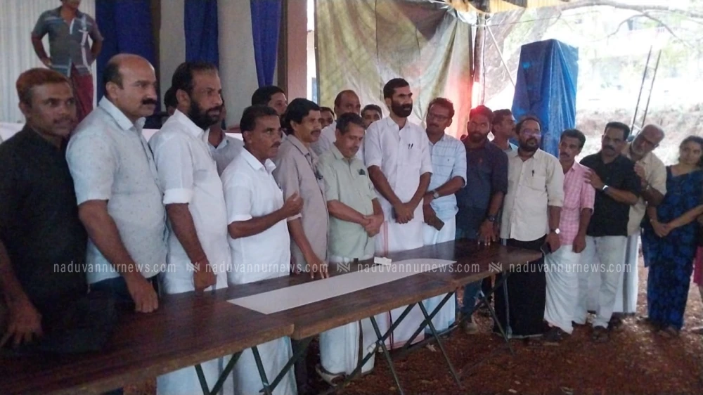 കോഴിക്കോട് ജില്ലാ കലോത്സവം; സ്റ്റേജ് മത്സരങ്ങളുടെ സ്വിച്ച് ഓൺ കർമ്മം നടത്തി