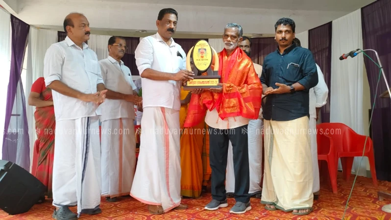 ഏഷ്യൻ മാസ്റ്റേഴ്സ് അത്‌ലറ്റിക് മീറ്റിൽ സ്വർണവും വെള്ളിയും നേടിയ കെ.എം. പീറ്ററിന് പൗരാവലിയുടെ സ്വീകരണം