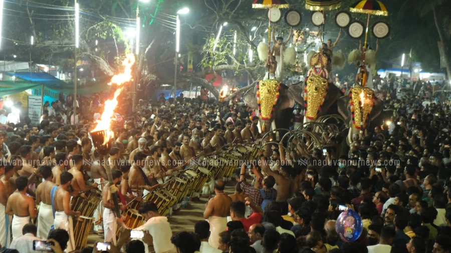  ഭക്തിസാന്ദ്രമായി ശ്രീ കാഞ്ഞിലശ്ശേരി മഹാശിവക്ഷേത്രത്തിലെ ആലിൻകീഴ് മേളം