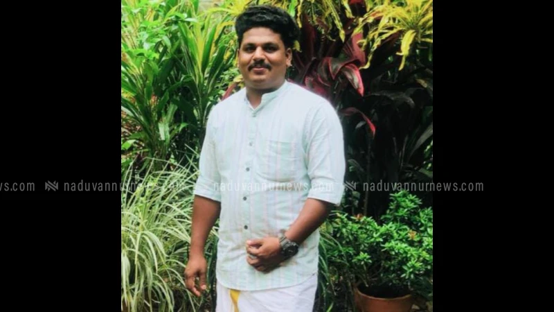 ചാനിയംകടവ് പാലത്തിന് സമീപം വാഹനാപകടത്തിൽ പരിക്കേറ്റ യുവാവ് മരിച്ചു