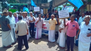 
                        വയോജനങ്ങൾക്കുള്ള റെയിൽവേ ആനുകൂല്യ നിഷേധത്തിനെതിരെ സംസ്ഥാന വ്യാപകമായി പ്രതിഷേധ ധർണ്ണ