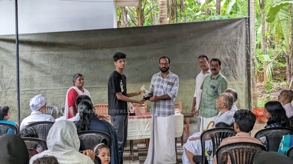 എസ് എസ് എൽ സി, പ്ലസ് ടു വിജയികളെ അനുമോദിച്ചു