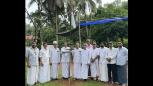 
                        സമസ്ത സ്ഥാപക ദിനം; ചാവട്ട് പതാക ഉയർത്തി
