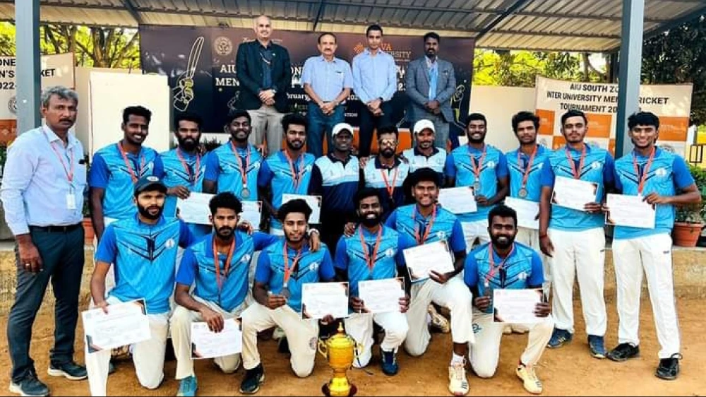  ചരിത്രം സൃഷ്ടിച്ച് കാലിക്കറ്റ് യൂണിവേഴ്‌സിറ്റി; ക്രിക്കറ്റ് ചാമ്പ്യന്‍ഷിപ്പില്‍ മൂന്നാം സ്ഥാനം