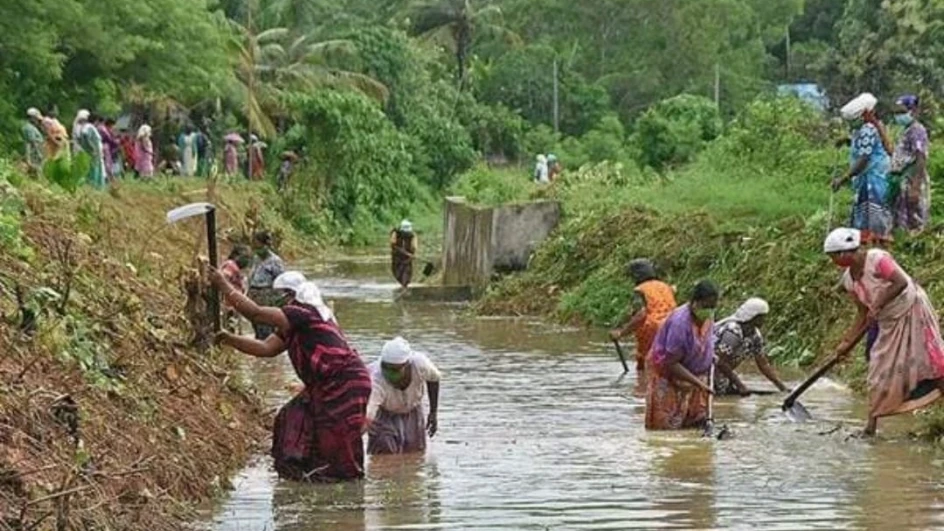  തൊഴിലുറപ്പ് ദിവസക്കൂലി കൂട്ടി; 333 രൂപയാക്കി