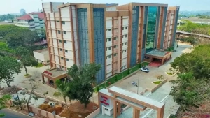 
                        കോഴിക്കോട് മെഡിക്കൽ കോളജ് അത്യാഹിത വിഭാഗത്തിൽ പുതിയ തസ്തിക സൃഷ്ടിക്കണമെന്ന് ആവശ്യം