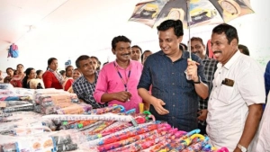 
                        കോഴിക്കോട്ട് സ്കൂൾ വിപണിയിലെ വിലക്കയറ്റം തടയാൻ സ്റ്റുഡന്റ്സ് മാർക്കറ്റുകൾ ആരംഭിച്ചു