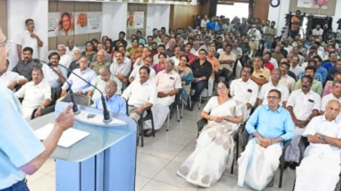  ബി.ജെ.പി സർക്കാർ പണമുപയോഗിച്ച് മതം പ്രചരിപ്പിക്കുന്നു-പ്രശാന്ത് ഭൂഷൺ 