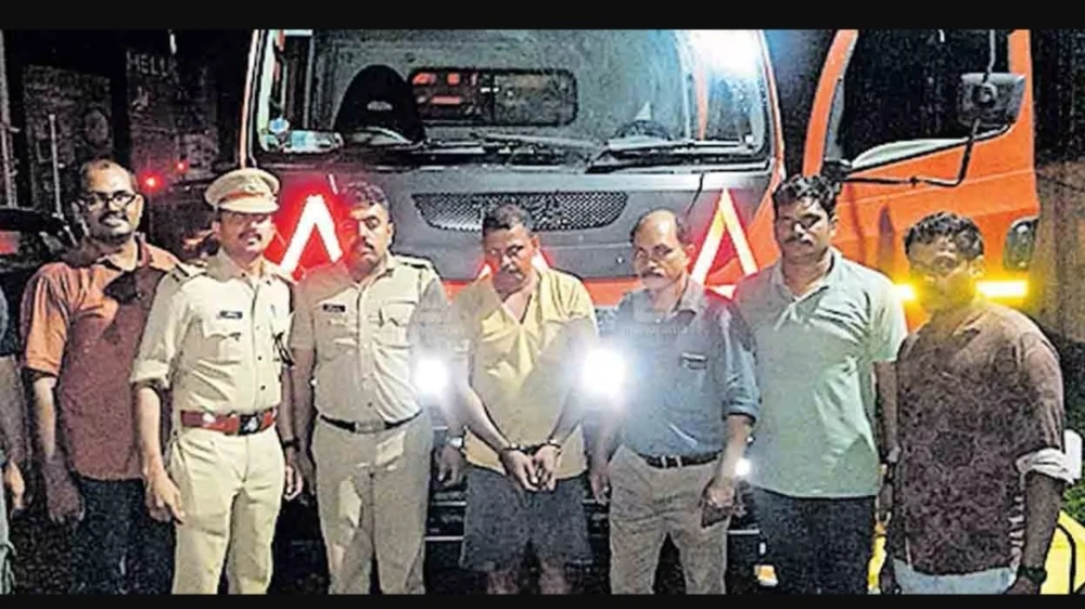 കോഴിക്കോട് 42 കിലോ കഞ്ചാവുമായി യുവാവ് അറസ്റ്റിൽ