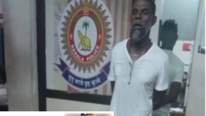 
                        പൊലീസ് സ്റ്റേഷനിൽ മദ്യപിച്ച് ബഹളമുണ്ടാക്കിയതിന് നടൻ വിനായകൻ അറസ്റ്റിൽ 