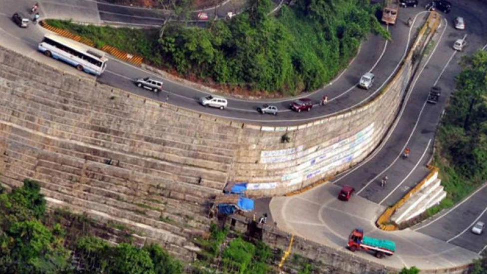 താമരശേരി ചുരത്തില്‍ ഗതാഗത നിയന്ത്രണം ഏർപ്പെടുത്തി കൊണ്ടുള്ള ഉത്തരവ് പുറത്തിറക്കി