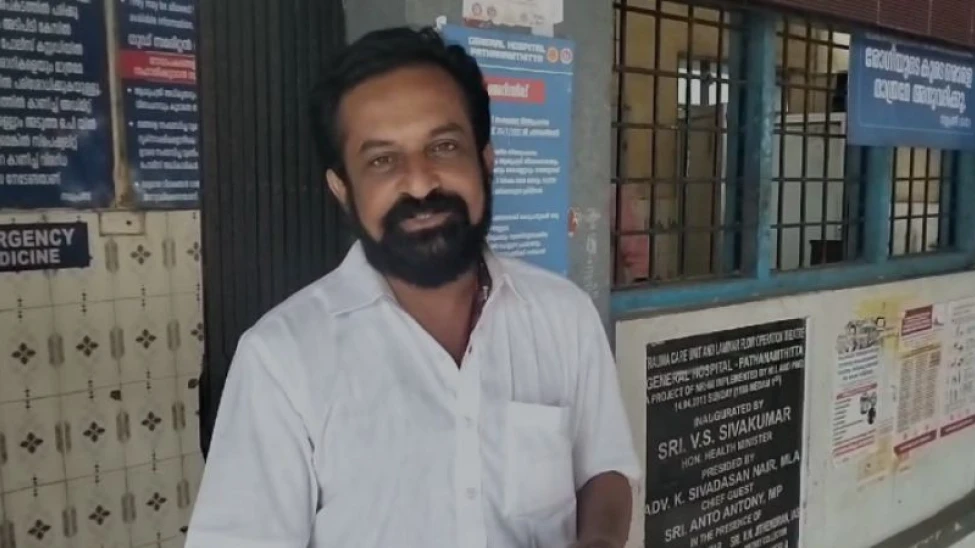 തെരുവുനായ അക്രമണം; ബിഗ് ബോസ് താരം ഡോക്ടർ രജിത് കുമാർ ഉൾപ്പെടെ മൂന്നു പേർക്ക് കടിയേറ്റു