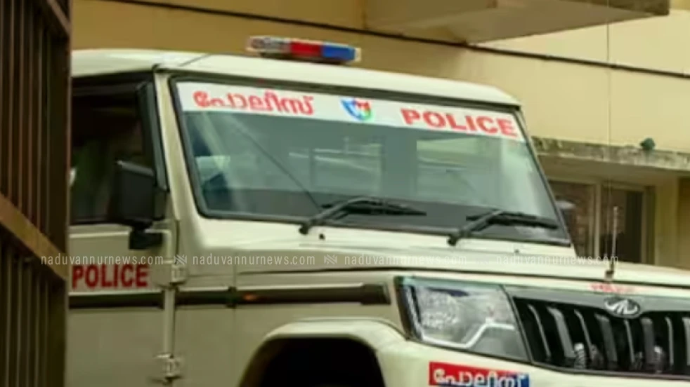 മൂന്നു പെൺമക്കളുടെ കഴുത്തറുത്ത ശേഷം പിതാവ് തൂങ്ങി മരിച്ചു