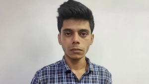 
                        മലപ്പുറത്ത് അധ്യാപികമാരുടെ മോർഫ് ചെയ്ത ചിത്രങ്ങൾ പ്രചരിപ്പിച്ചു : പൂർവ വിദ്യാർഥിയെ പോലീസ് അറസ്റ്റ് ചെയ്തു