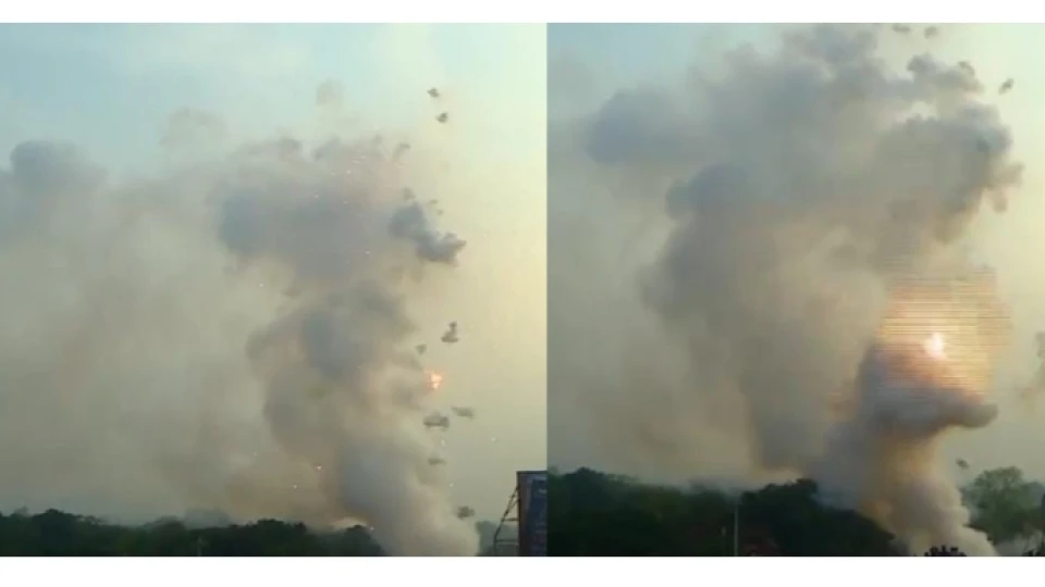  തൃശൂർ പൂരം; അനിശ്ചിതത്വത്തിനൊടുവിൽ വെടിക്കെട്ട് നടന്നത് രാവിലെയോടെ