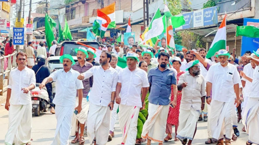 കൊട്ടിക്കലാശം: മേപ്പയ്യൂരിൽ യു.ഡി.എഫ് പ്രകടനം നടത്തി