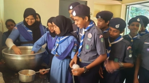 
                        'പാഠം പാചകം' നിറം ചേർത്ത ഭക്ഷണങ്ങൾക്ക് അകലം ; ബോധവൽക്കരണവുമായി പാലോറ എച്ച് എസ് എസ് സ്കൗട്ട് ആൻഡ് ഗൈഡ്സ്