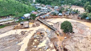 
                        വയനാട് ദുരന്തം: സാലറി ചലഞ്ച്; സർക്കാർ ജീവനക്കാരുടെ 5 ദിവസത്തെ വേതനം നൽകണം 