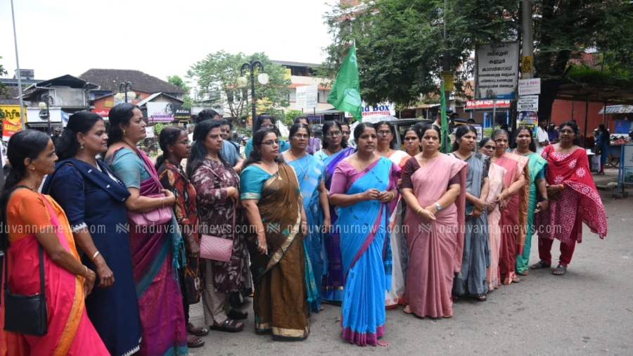 ഹേമ കമ്മീഷൻ റിപ്പോർട്ട് പൂർണ്ണമായും പുറത്തുകൊണ്ടുവന്ന് കുറ്റക്കാർക്കെതിരെ ശക്തമായ നടപടി സ്വീകരിക്കണം; രാഷ്ട്രീയ മഹിളാ ജനതാദൾ