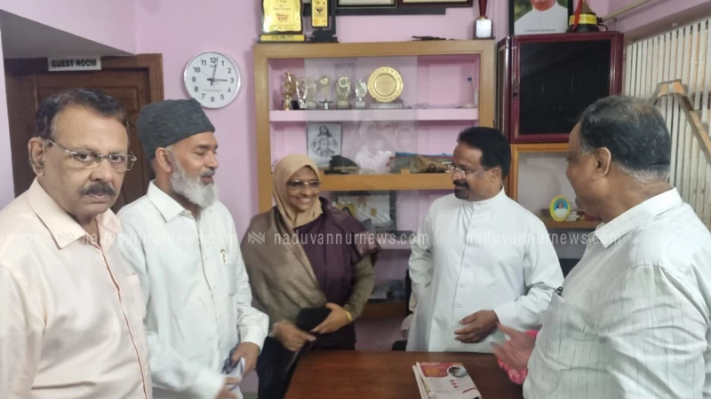  സലഫിയ്യ അസോസിയേഷൻ പ്രസിഡൻ്റുമായ ഡോ.ഹുസൈൻ മടവൂരും സംഘവും വിലങ്ങാട് സന്ദർശിച്ചു