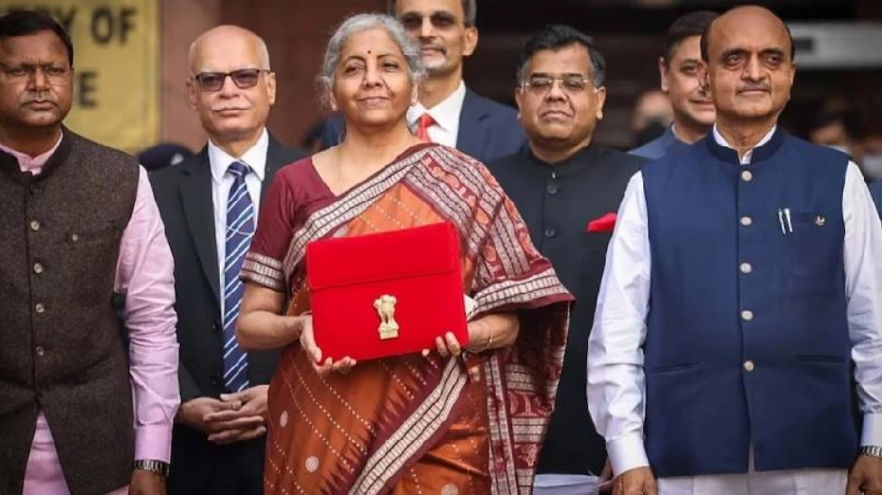 രണ്ടാം മോ​ദി സർക്കാരിന്‍റെ അവസാന ബജറ്റ് ഇന്ന് ; ഉറ്റു നോക്കി രാജ്യം