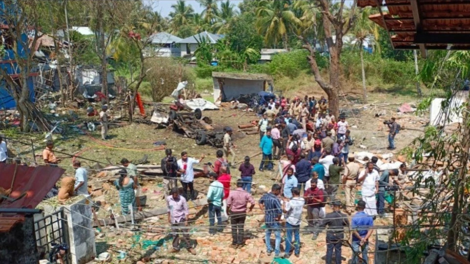 തൃപ്പൂണിത്തുറ സ്‌ഫോടനം: നാലുപേര്‍ അറസ്റ്റില്‍, ദേവസ്വം പ്രസിഡന്റും പ്രതി