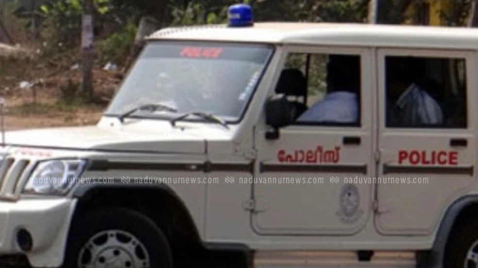 75കാരിയെയും മകനെയും കള്ളക്കേസിൽ കുടുക്കി;എസിപിക്കെതിരെ കേസെടുത്ത് കോടതി