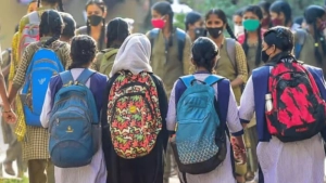 
                        പ്ലസ് വൺ സീറ്റ് പ്രതിസന്ധി; അധിക ബാച്ചുകൾ വേണമെന്ന് ശുപാർശ