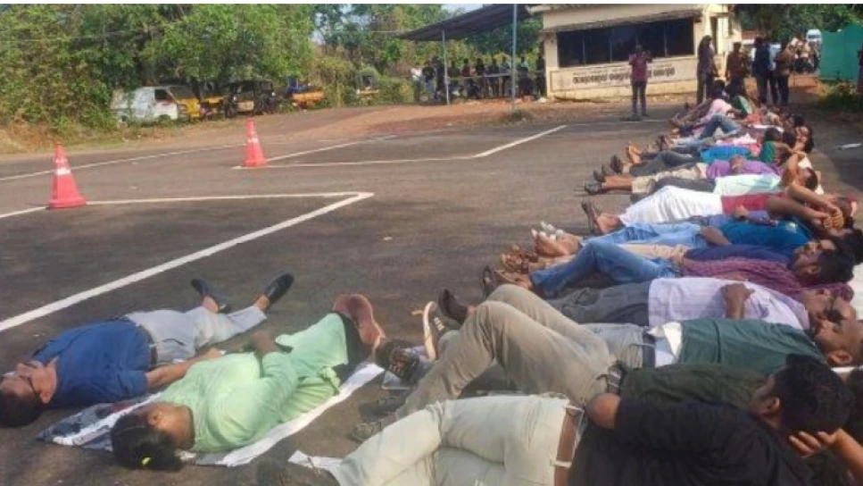 കോഴിക്കോട്ടും തിരുവനന്തപുരത്തും ഡ്രൈവിംഗ് ടെസ്റ്റുകൾ ഇന്നും മുടങ്ങി