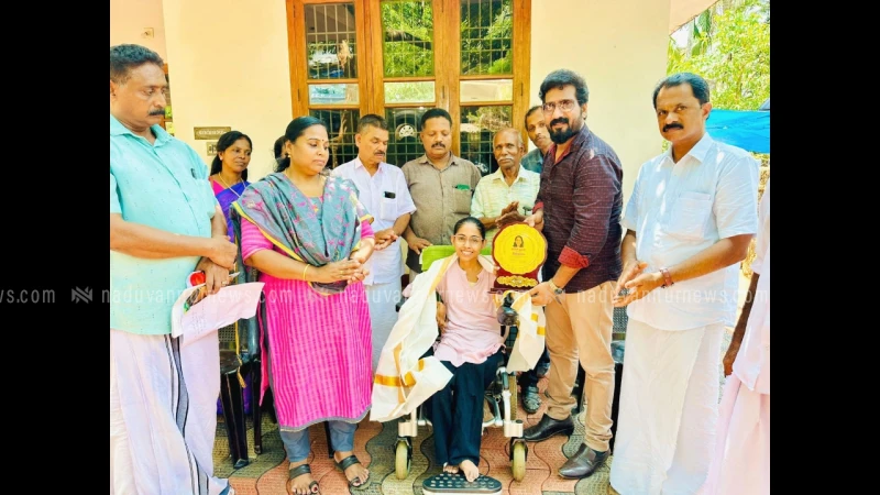  മേപ്പയൂരിൽ ഐ.എ.എസ്. ജേതാവിനെ ഫാർമേഴ്സ് അസോസിയേഷൻ ഓഫ്‌ ഇന്ത്യ സെൻട്രൽ കമ്മിറ്റി അനുമോദിച്ചു