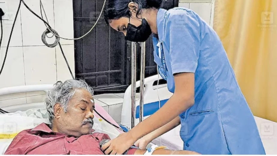  തൃപ്പൂണിത്തുറയിൽ രോഗിയായ പിതാവിനെ വാടകവീട്ടിൽ ഉപേക്ഷിച്ച സംഭവത്തിൽ മകൻ അറസ്റ്റിൽ