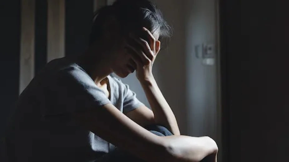 കോഴിക്കോട്ട് പന്ത്രണ്ടുകാരിയെ മാതാവിൻ്റെ സുഹൃത്ത് പീഡിപ്പിച്ചതായി പരാതി