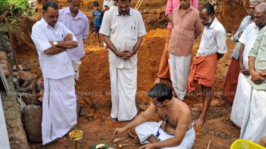 മരുതേരി ശ്രീ ചെറുകാശി ശിവക്ഷേത്രം ഓഫീസിന് തറക്കല്ലിട്ടു