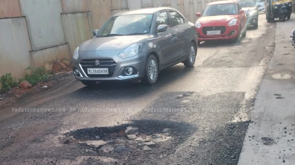 തിക്കോടി ബസാർ സർവീസ് റോഡിൽ മരണക്കുഴികൾ വീണ്ടും രൂപപ്പെടുന്നു