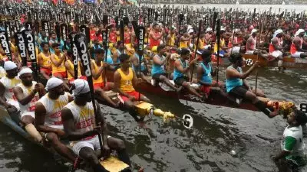 നെഹ്രു ടോഫി വള്ളം കളി: ആലപ്പുഴ ജില്ലയ്ക്ക് അവധി