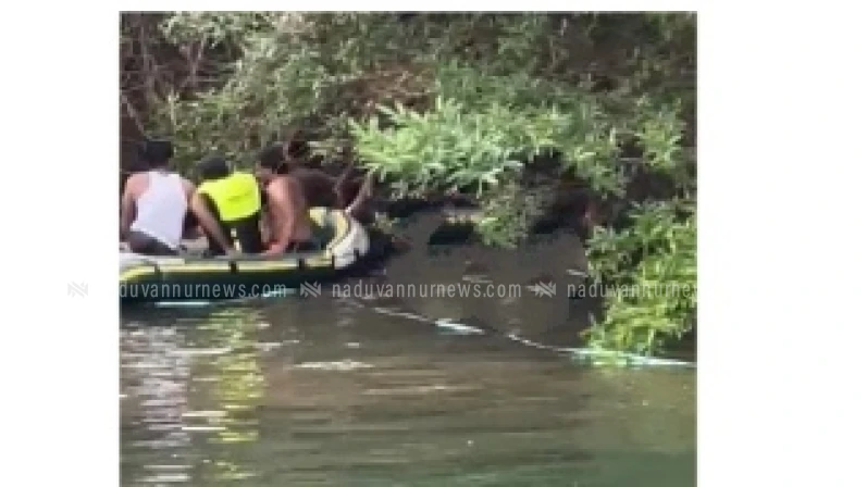 കുറ്റ്യാടി പുഴയിൽ ഒഴുക്കിൽ പെട്ട രണ്ടു വിദ്യാർത്ഥികൾക്ക് ദാരുണാന്ത്യം
