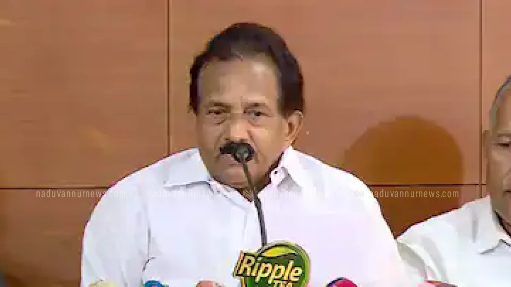 തൊടുപുഴയിൽ 10 ലക്ഷം രൂപയുടെ സ്വർണം തട്ടിയെടുത്തെന്ന കേസിൽ മുൻ എംഎൽഎ പ്രതി