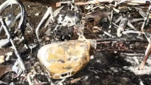 
                        ബാലുശ്ശേരിയിൽ ഫുഡ് ഡെലിവറിക്ക് ഉപയോഗിക്കുന്ന ബൈക്കിന് തീയിട്ട് നശിപ്പിച്ചു