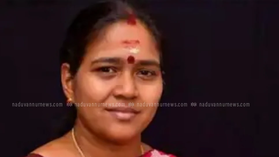 ബിജെപി സംസ്ഥാന വൈസ് പ്രസിഡന്റ് ശോഭ സുരേന്ദ്രൻ്റെ വീടിന് മുന്നിൽ സ്ഫോടനം