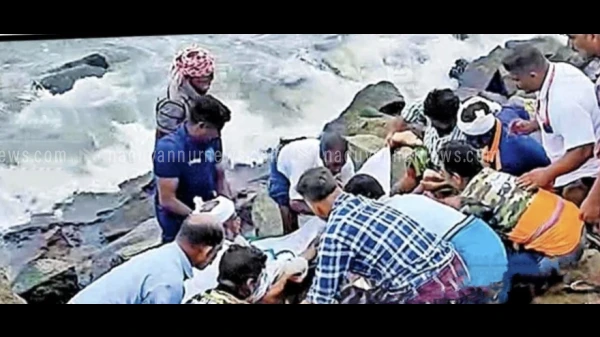 വടകരയിലെ തോണി അപകടം; മകനെ ജീവിതത്തിലേക്ക് കരകയറ്റി പിതാവ് യാത്രയായി