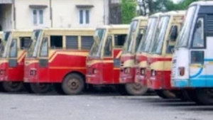 
                        കെ എസ് ആർ ടി സി കണ്ടക്ടർ കഞ്ചാവുമായി  പിടിയിൽ