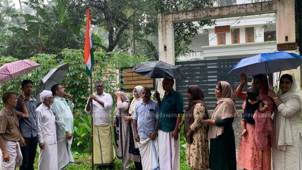 പൂനത്ത് പുതിയോട്ടുമുക്കിൽ സ്വാതന്ത്ര്യദിനംആഘോഷിച്ചു  