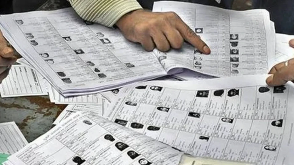 തദ്ദേശ തെരഞ്ഞെടുപ്പ്; ഈ മാസം 30 വരെ തദ്ദേശ സ്ഥാപനങ്ങള്‍ക്ക് അവധിയില്ല 