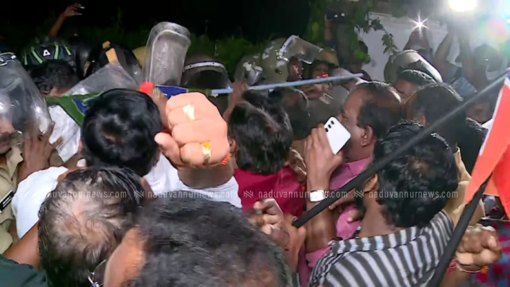 രാഹുൽ മാങ്കൂട്ടത്തിലിനെതിരെ പ്രതിഷേധവുമായി ബിജെപി. എംഎൽഎ ഓഫീസിലേക്ക് മാര്‍ച്ച് 