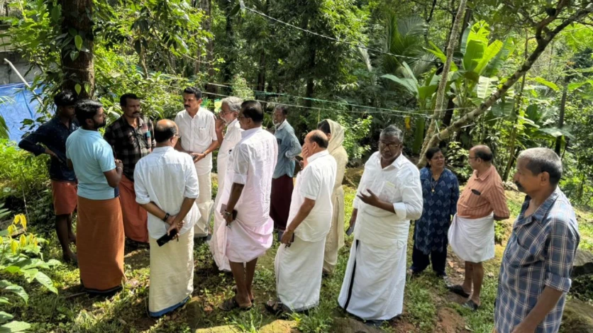 കോട്ടൂർ അംബേദ്കർ ആദിവാസി കോളനി യു.ഡി.എഫ് പ്രതിനിധി സംഘം സന്ദർശിച്ചു