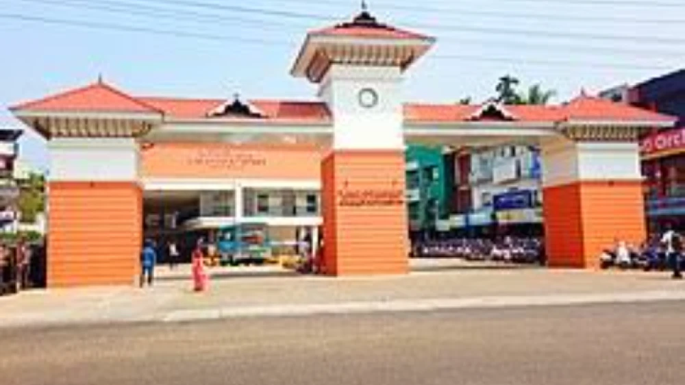  ഓണക്കാലത്ത് ബാലുശ്ശേരി ടൗണിൽ വാഹനങ്ങൾക്ക് നിയന്ത്രണം ഏർപ്പെടുത്തി