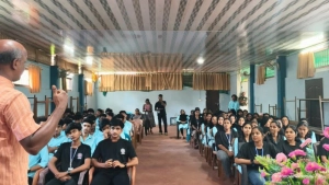 
                        പേരാമ്പ്ര സിൽവർ കോളേജിൽ ലോക എയ്ഡ്സ് ദിനാചരണത്തിൻ്റെ ഭാഗമായി ബോധവത്കരണ ക്ലാസ് നടത്തി 