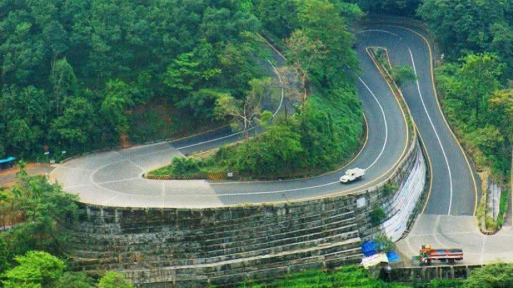  താമരശ്ശേരി ചുരത്തിൽ മൾട്ടി ആക്സിൽ വാഹനങ്ങൾക്ക് നിയന്ത്രണം