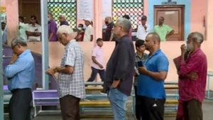 തദ്ദേശ തെരഞ്ഞെടുപ്പ്:  സംസ്ഥാനത്തെ ഏഴു ജില്ലകൾ വോട്ടെടുപ്പ് ആരംഭിച്ചു