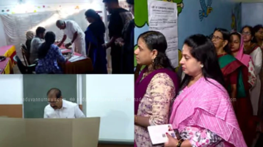  തദ്ദേശപ്പോരിൻ്റെ രണ്ടാം ഘട്ട വോട്ടെടുപ്പ് തുടങ്ങി, പലയിടത്തും മെഷീൻ തകരാർ
